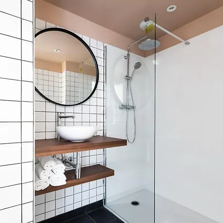 Aparthotel Yays Paris By Numa 4*